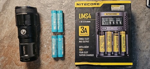Nitecore tm15 tiny monster - tiny,